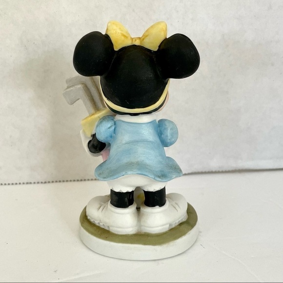 𝅺Walt Disney Productions Minnie Mouse Golf Clubs Figurine - Picture 3 of 5